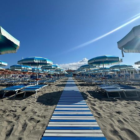 Hotel Bagno Stella Del Mare Marina Di Carrara Zewnętrze zdjęcie