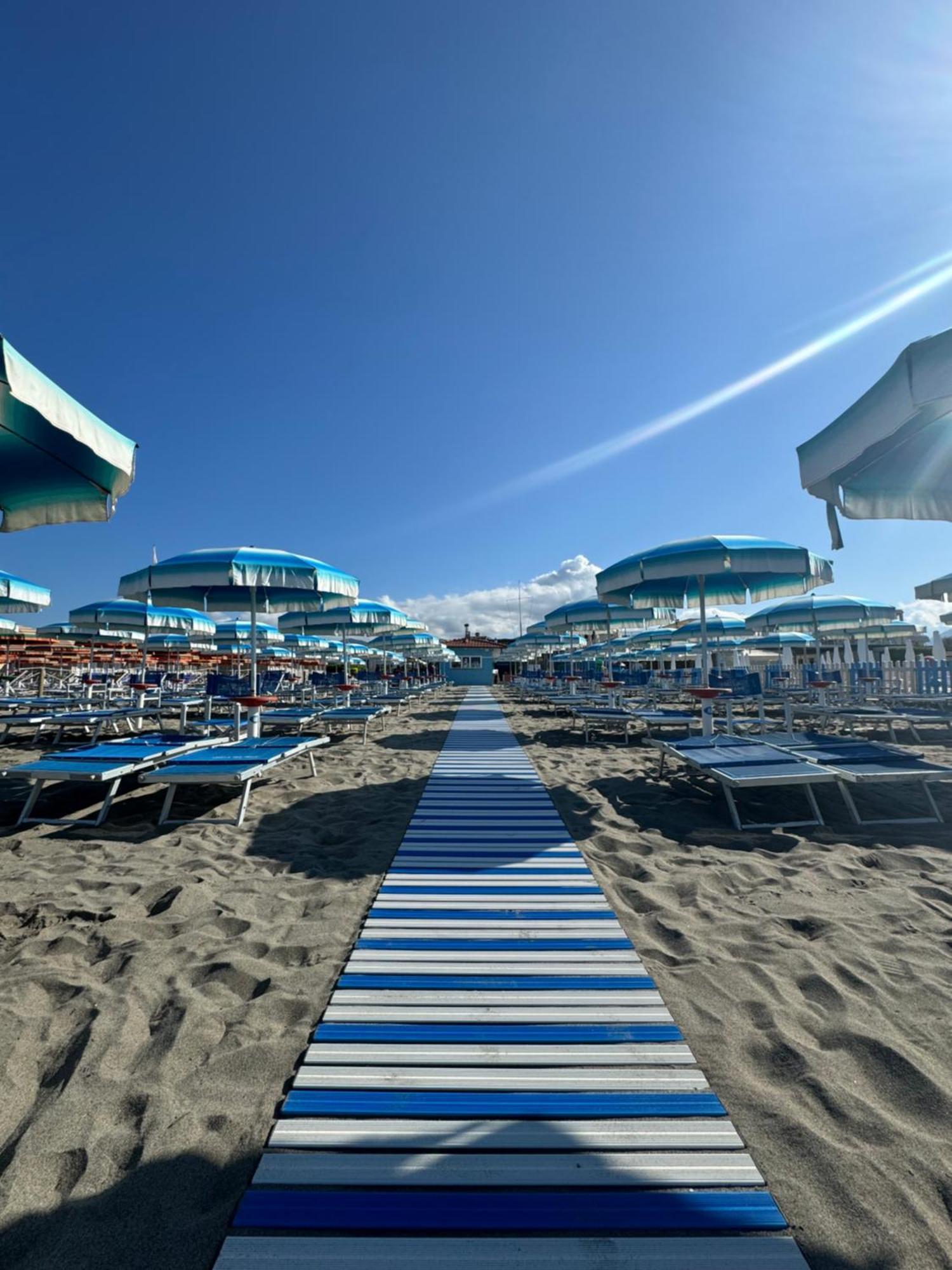 Hotel Bagno Stella Del Mare Marina Di Carrara Zewnętrze zdjęcie